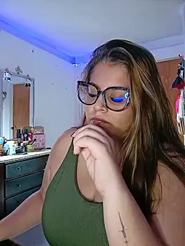 Snapshot of Bonny_rousse01 chatting on 05/19/26, 12:11 Bonny rousse01 online show from 05/19/26, 12:11