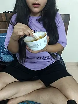 neelam rawat online show from 04/28/26, 04:56