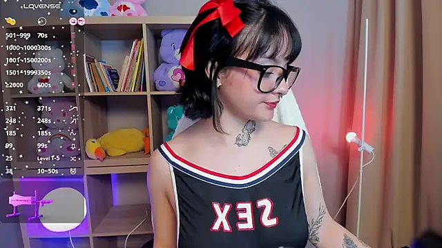  EmilyRouge  online show from 05/08/26, 04:40