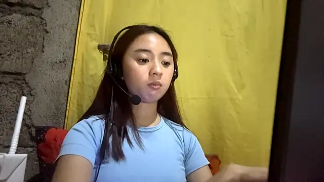 LenoraLacassagne online show from 03/21/26, 05:05