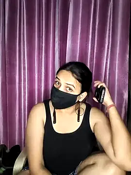 REENA-STRIP online show from 05/13/26, 06:38