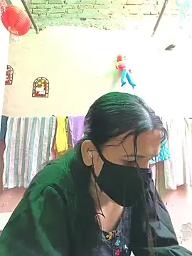 REENA-STRIP online show from 05/14/26, 06:42