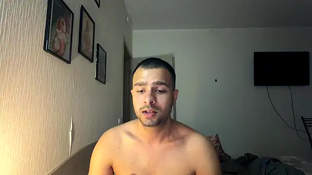 Snapshot of Daniel_ice chatting on 07/15/26, 06:35 Daniel ice online show from 07/15/26, 06:35