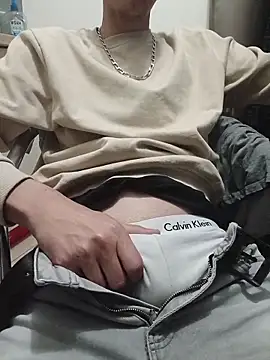 Skinboy06 online show from 05/11/26, 07:55