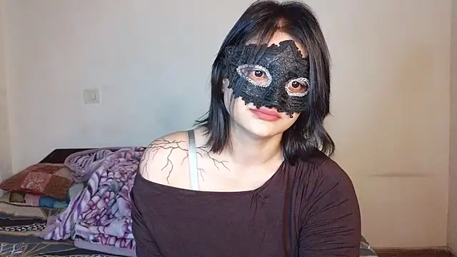 Punjabi baddie  online show from 04/16/26, 03:57