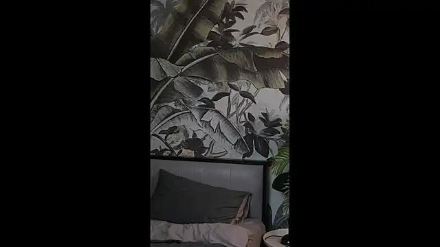 Snapshot of ZY6655 chatting on 03/19/26, 04:00 ZY6655 online show from 03/19/26, 04:00