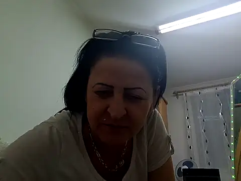 Snapshot of Alexisbaba12 chatting on 05/07/26, 08:47 Alexisbaba12 online show from 05/07/26, 08:47