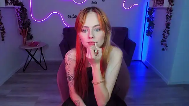 MiaSensitive online show from 04/27/26, 07:56