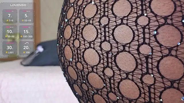 Snapshot of CharlotteMonrroe chatting on 03/27/26, 03:23 CharlotteMonrroe online show from 03/27/26, 03:23