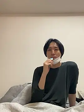 youta200 online show from 06/06/26, 07:46