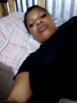 Snapshot of Smalltitiesxxx chatting on 03/19/26, 06:56 Smalltitiesxxx online show from 03/19/26, 06:56