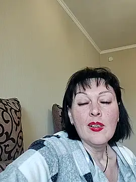 HelgaDennis online show from 04/05/26, 02:58