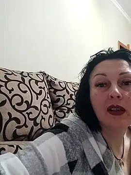 HelgaDennis online show from 04/14/26, 06:25