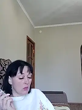 HelgaDennis online show from 04/30/26, 05:58