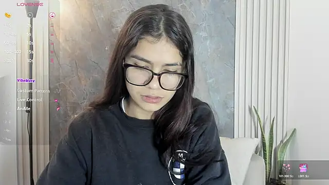 alina sauvage online show from 06/06/26, 12:10