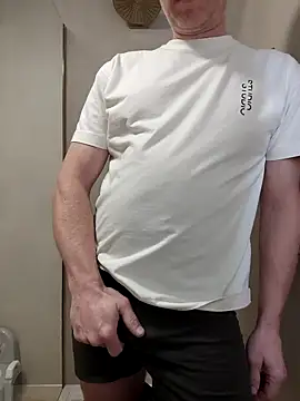 Essie deLona online show from 03/19/26, 06:45