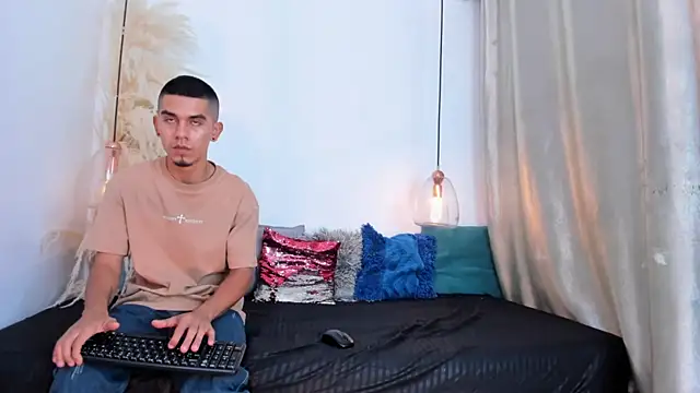 your d0ll1 online show from 05/08/26, 11:59