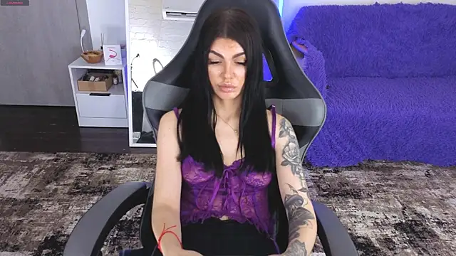 Snapshot of AnacondaOnn chatting on 04/23/26, 12:29 AnacondaOnn online show from 04/23/26, 12:29