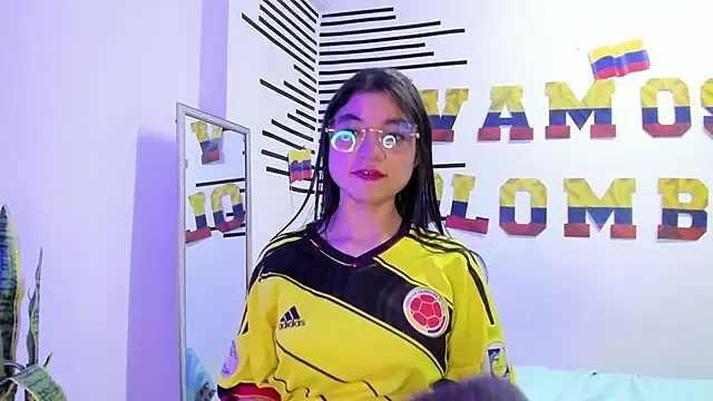 LindaCatalina  online show from 06/27/26, 12:55