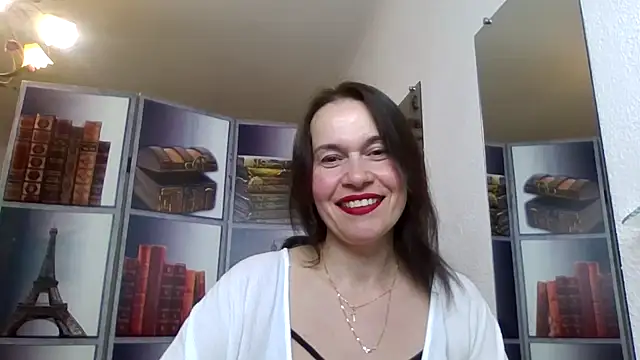 Selena Moo online show from 04/28/26, 02:11