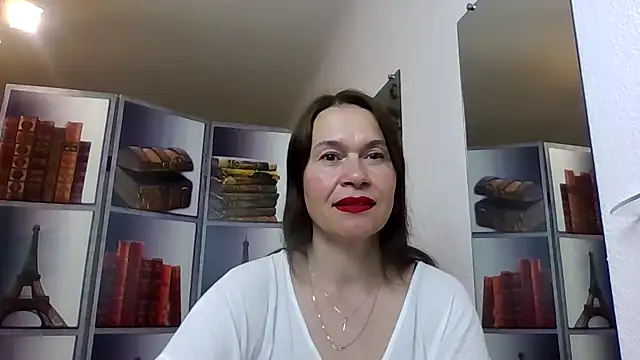 Selena Moo online show from 05/18/26, 08:09