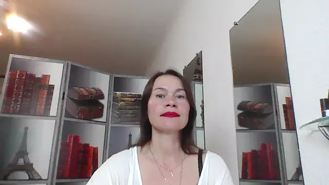 Selena Moo online show from 05/21/26, 08:54
