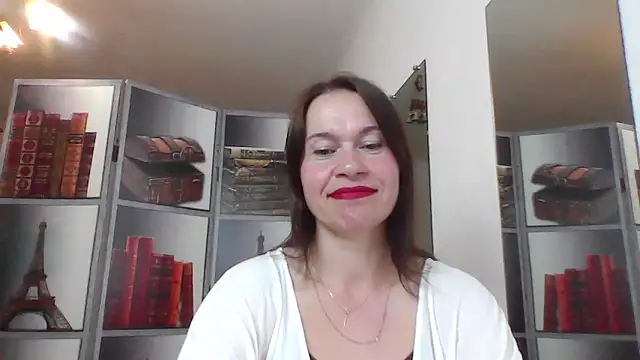 Selena Moo online show from 05/22/26, 08:21
