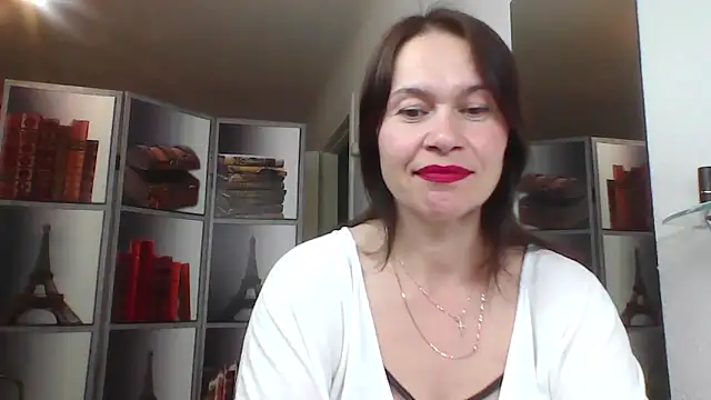 Selena Moo online show from 05/25/26, 09:15
