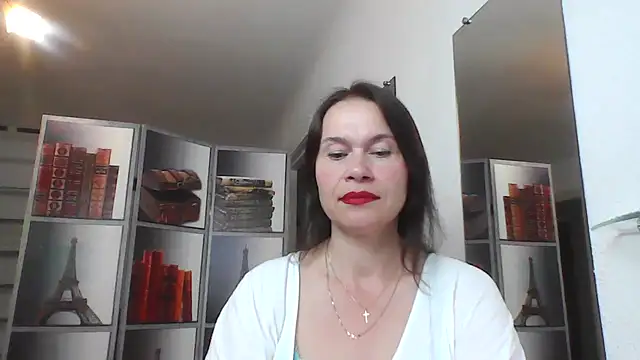Selena Moo online show from 06/15/26, 02:19