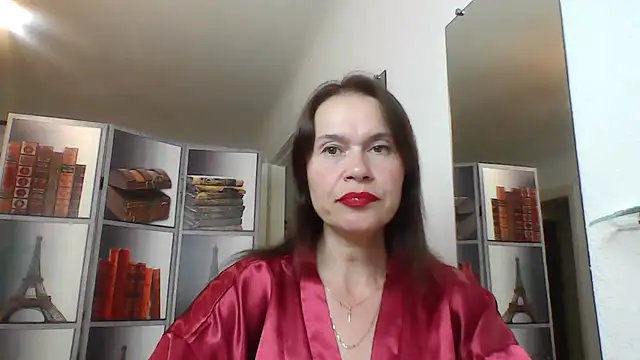 Snapshot of Selena_Moo chatting on 06/25/26, 03:16 Selena Moo online show from 06/25/26, 03:16
