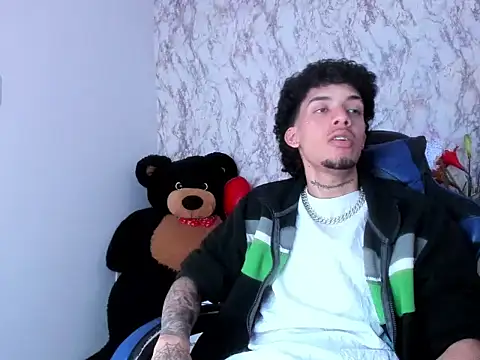 Snapshot of Ryder-Stone chatting on 03/20/26, 08:03 Ryder-Stone online show from 03/20/26, 08:03