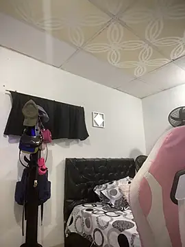 Blowjob-Queen  online show from 06/27/26, 03:44