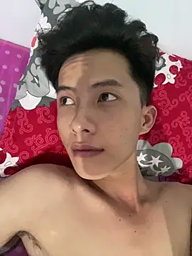 Nguyencuong1999 online show from 04/18/26, 01:31