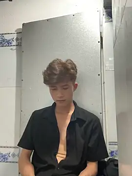 Nguyencuong1999 online show from 04/29/26, 05:30