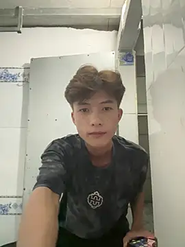 Nguyencuong1999 online show from 05/03/26, 06:30