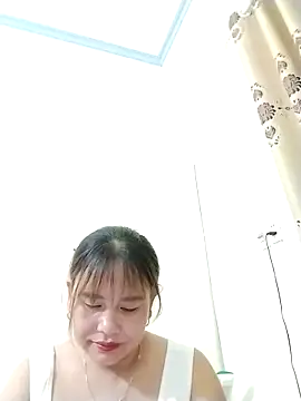 Moubie1 online show from 04/18/26, 02:54