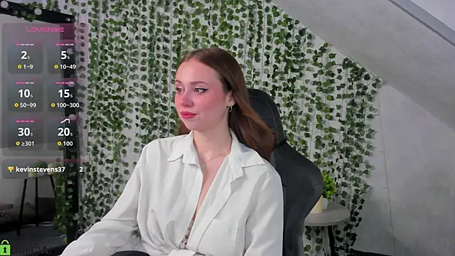 Vanessa Williamsonn online show from 07/06/26, 05:26