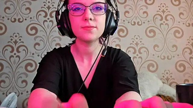 IsaSantella online show from 03/23/26, 09:46