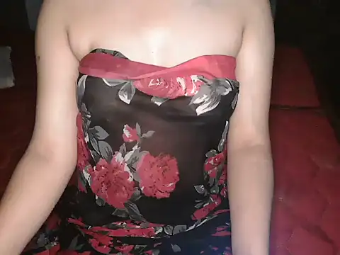 Snapshot of urvashi_rai chatting on 05/27/26, 08:22 urvashi rai online show from 05/27/26, 08:22