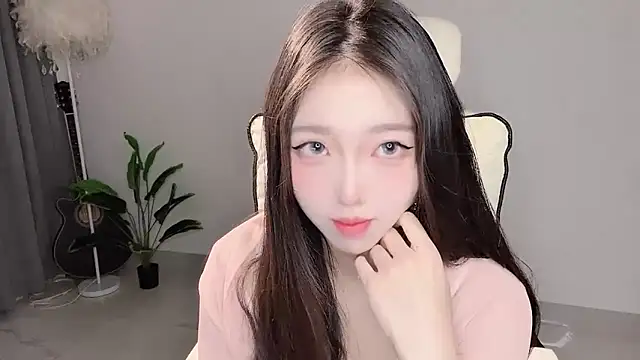 Snapshot of Yukiy8877 chatting on 04/06/26, 10:00 Yukiy8877 online show from 04/06/26, 10:00