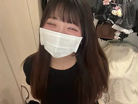 y-u-r-a-33 online show from 06/02/26, 12:12