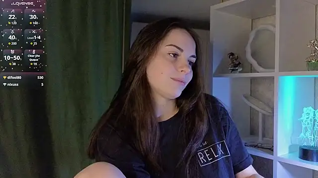Snapshot of dark_honey_ chatting on 05/01/26, 04:00 dark honey online show from 05/01/26, 04:00
