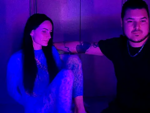 Snapshot of RavenXNoir chatting on 04/04/26, 09:01 RavenXNoir online show from 04/04/26, 09:01