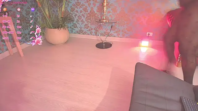 alexa cruz   online show from 05/12/26, 04:37
