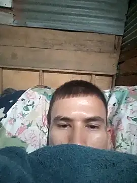 Snapshot of leitan01 chatting on 03/22/26, 01:53 leitan01 online show from 03/22/26, 01:53