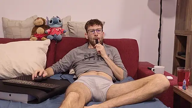 SoloUno0 online show from 05/02/26, 07:41
