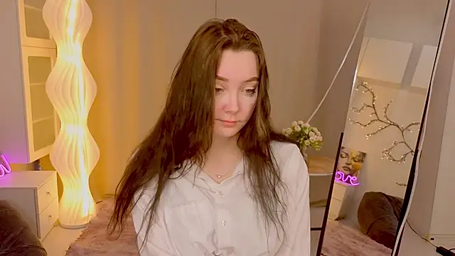 KaraNeagle online show from 04/28/26, 06:07