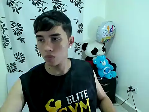 Snapshot of Fher_rivers1 chatting on 05/05/26, 01:46 Fher rivers1 online show from 05/05/26, 01:46