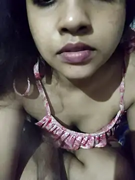 Snapshot of ALIZA_FENDY chatting on 07/25/26, 02:42 ALIZA FENDY online show from 07/25/26, 02:42