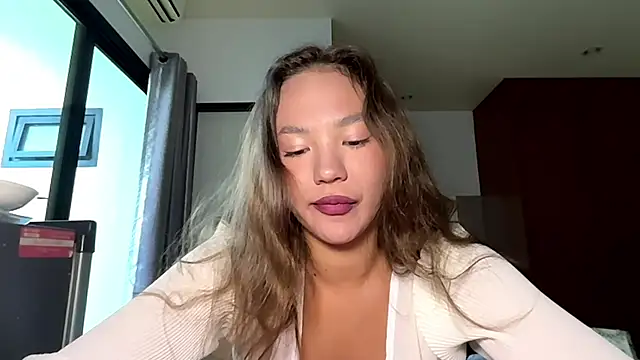 kamila 18 french online show from 04/19/26, 05:07